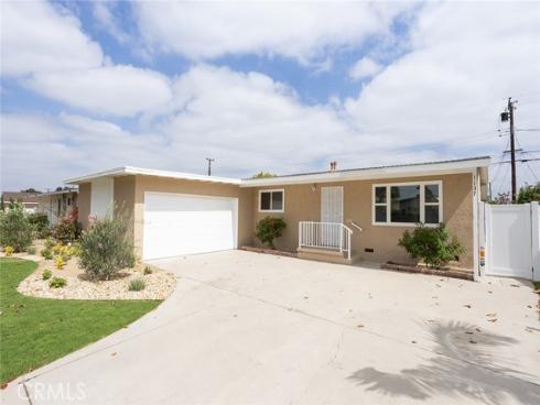 1137 W Baker , Fullerton, CA