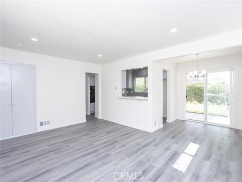 1137 W Baker , Fullerton, CA