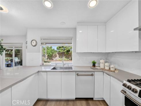 2207  Heritage  , Fullerton, CA