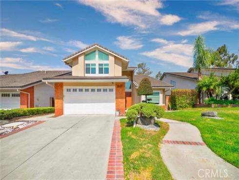 2207  Heritage  , Fullerton, CA