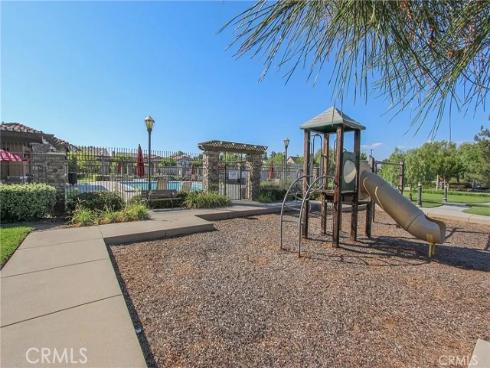 646  Oak Tree  , Fullerton, CA