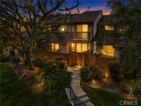 1569 Avenida Selva 201 , Fullerton, CA