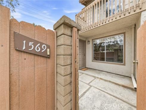 1569 Avenida Selva 201 , Fullerton, CA