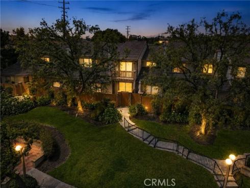 1569 Avenida Selva 201 , Fullerton, CA