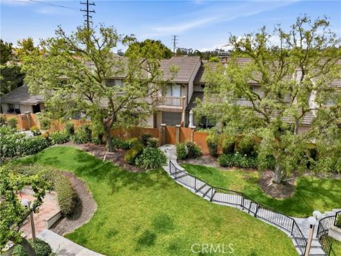 1569 Avenida Selva 201 , Fullerton, CA