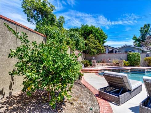 344  Las Riendas  , Fullerton, CA