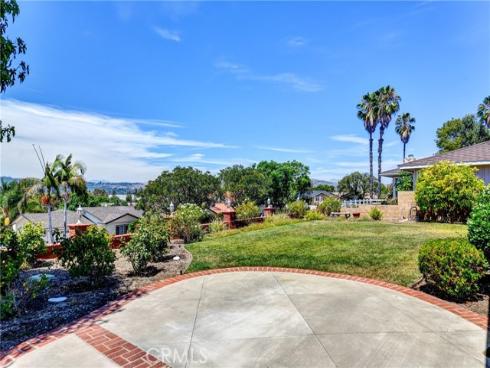 344  Las Riendas  , Fullerton, CA