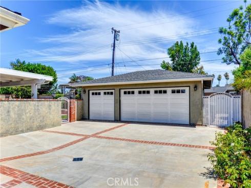 344  Las Riendas  , Fullerton, CA