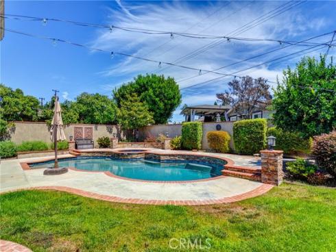 344  Las Riendas  , Fullerton, CA