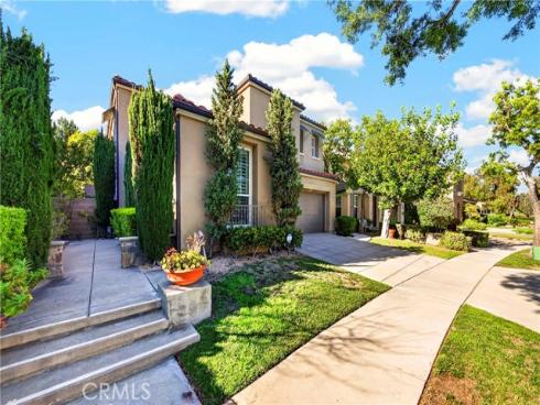 2585  Sunflower  , Fullerton, CA