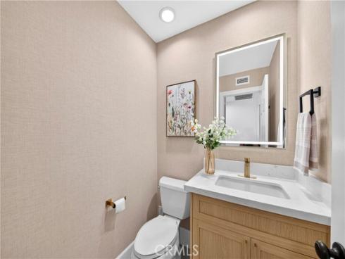 2585  Sunflower  , Fullerton, CA