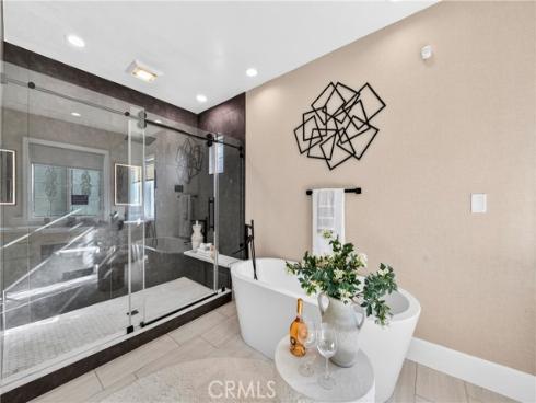 2585  Sunflower  , Fullerton, CA