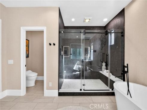 2585  Sunflower  , Fullerton, CA