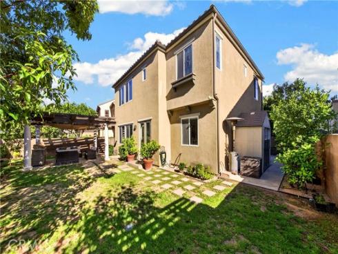2585  Sunflower  , Fullerton, CA