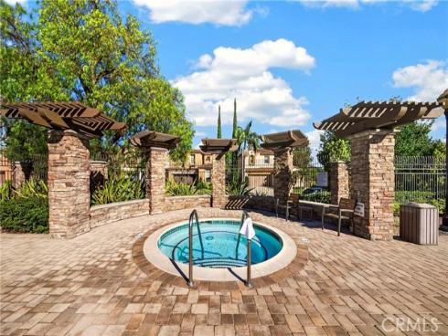 2585  Sunflower  , Fullerton, CA