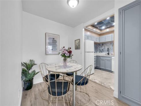 3062 Associated 10 , Fullerton, CA