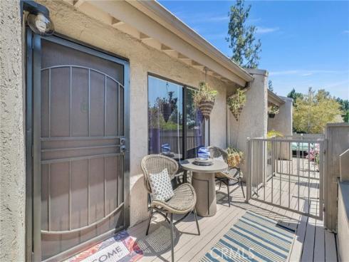 3062 Associated 10 , Fullerton, CA