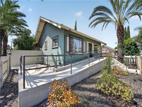 2700 W Olive Avenue, Fullerton, CA