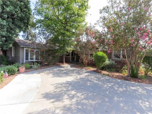 3806 Rosehedge