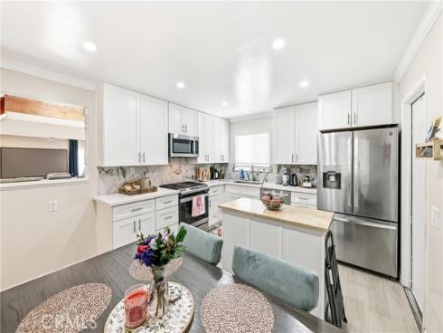4201 W Oak , Fullerton, CA