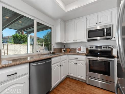 2600  Geneva  , Fullerton, CA