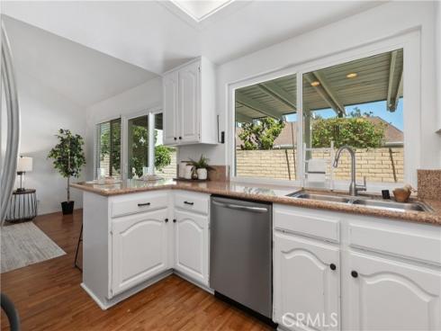 2600  Geneva  , Fullerton, CA