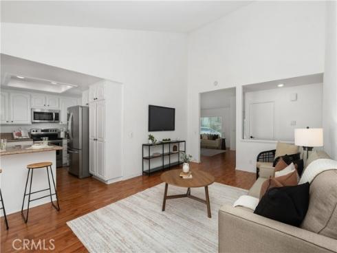 2600  Geneva  , Fullerton, CA