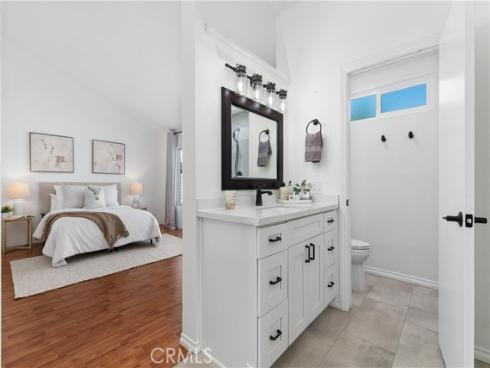 2600  Geneva  , Fullerton, CA