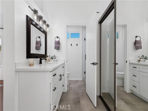 2600  Geneva  , Fullerton, CA