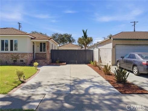 2114 W West , Fullerton, CA