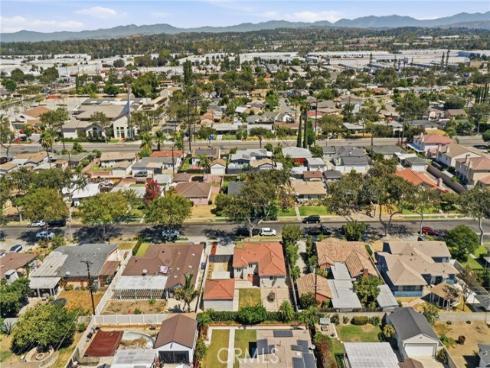 2114 W West , Fullerton, CA