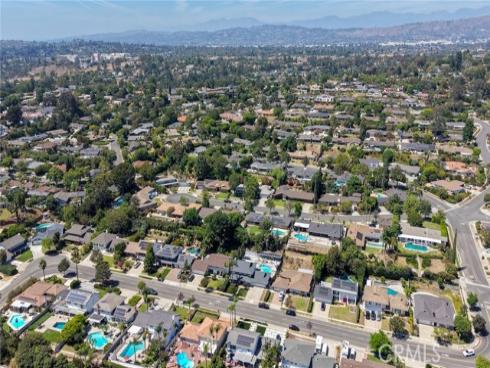 633  Dorothy  , Fullerton, CA