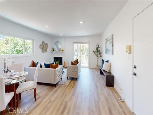 1354  Shadow  , Fullerton, CA