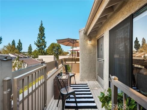 3032  Associated  89 , Fullerton, CA