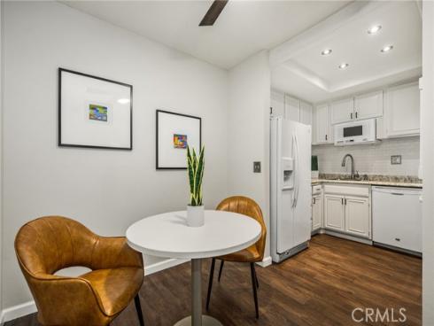3032  Associated  89 , Fullerton, CA