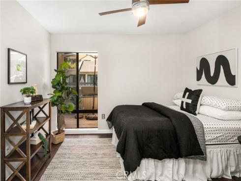 3032  Associated  89 , Fullerton, CA