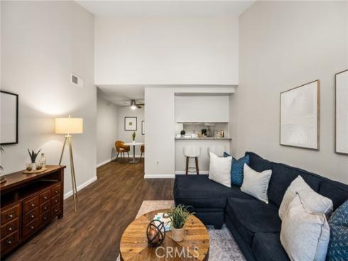 3032  Associated  89 , Fullerton, CA