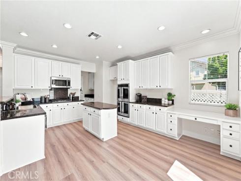2052 Hessen , Fullerton, CA