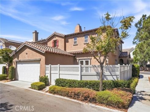 2052 Hessen , Fullerton, CA