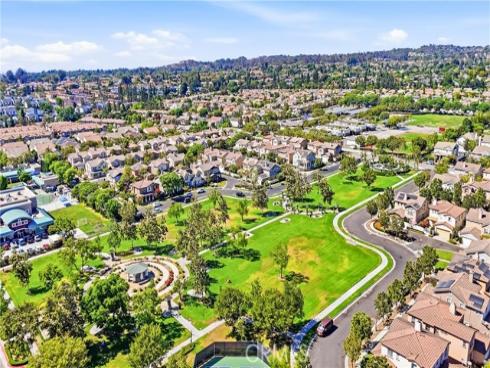 2052  Hessen  , Fullerton, CA