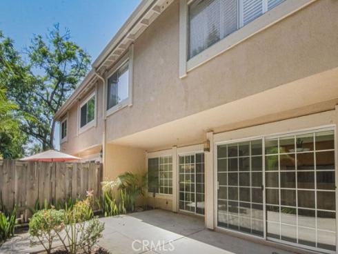 670 W Glenwood , Fullerton, CA