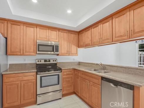 670 W Glenwood , Fullerton, CA