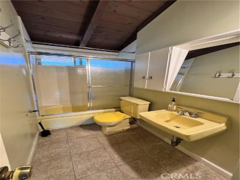 2605 E Santa Fe , Fullerton, CA
