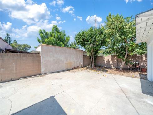 329 W Whiting   Avenue, Fullerton, CA