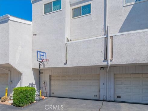 2951  Pembroke   Court, Fullerton, CA