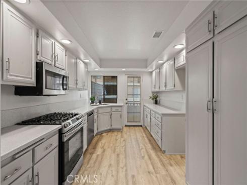 8656 Meadow Brook C Avenue, Garden Grove, CA