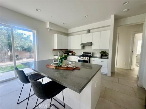 9712 Yermo Cir , Garden Grove, CA