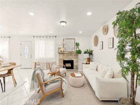 10021 Brookside Dr , Garden Grove, CA