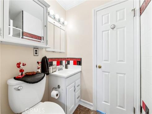 6552 Killarney Avenue, Garden Grove, CA