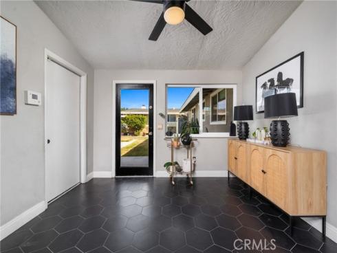 9102 Healey Dr , Garden Grove, CA